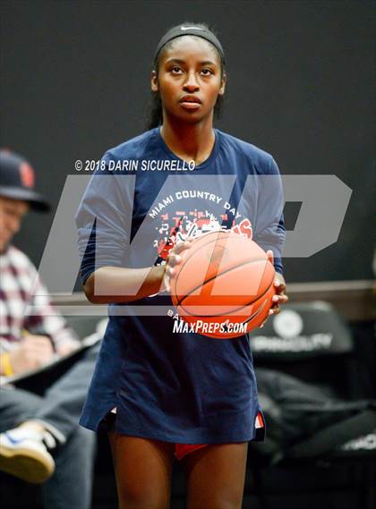 Thumbnail 3 in St. John's vs. Miami Country (Nike Tournament of Champions) photogallery.
