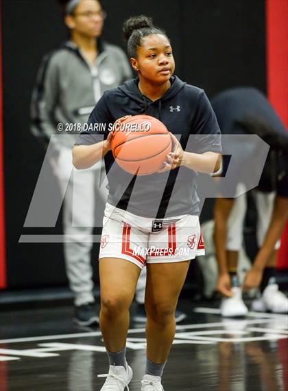 Thumbnail 2 in St. John's vs. Miami Country (Nike Tournament of Champions) photogallery.