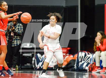 Thumbnail 2 in St. John's vs. Miami Country (Nike Tournament of Champions) photogallery.