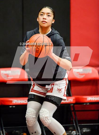 Thumbnail 2 in St. John's vs. Miami Country (Nike Tournament of Champions) photogallery.