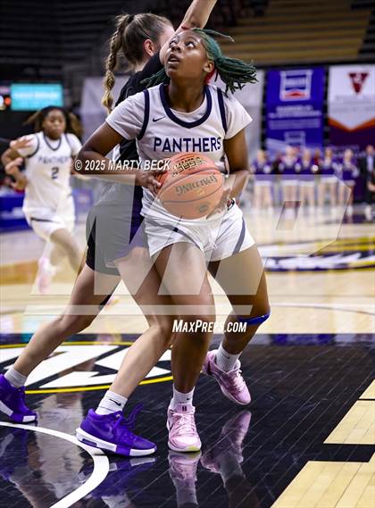 Thumbnail 3 in Principia vs Fair Grove (MSHSAA Class 3 Championship) photogallery.