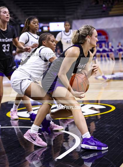 Thumbnail 3 in Principia vs Fair Grove (MSHSAA Class 3 Championship) photogallery.