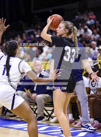 Thumbnail 2 in Principia vs Fair Grove (MSHSAA Class 3 Championship) photogallery.