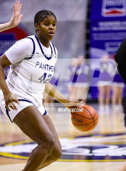 Thumbnail 3 in Principia vs Fair Grove (MSHSAA Class 3 Championship) photogallery.