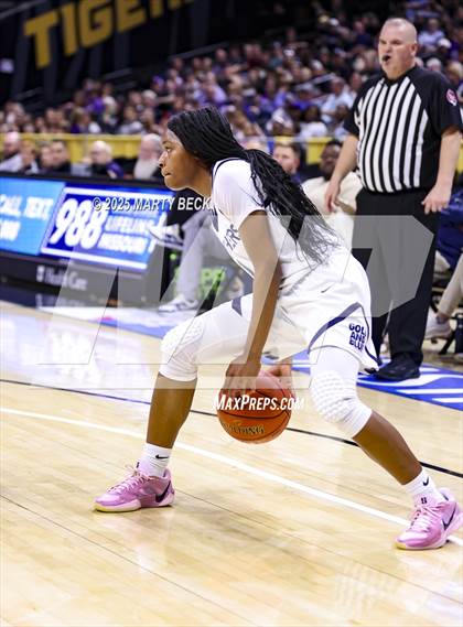 Thumbnail 1 in Principia vs Fair Grove (MSHSAA Class 3 Championship) photogallery.