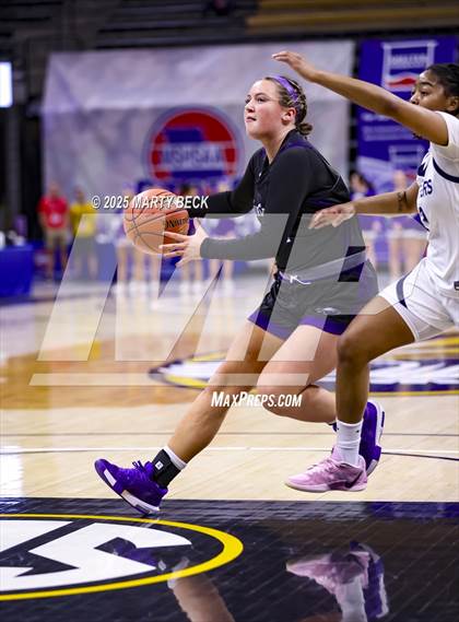 Thumbnail 3 in Principia vs Fair Grove (MSHSAA Class 3 Championship) photogallery.