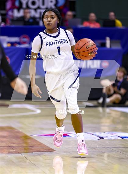 Thumbnail 3 in Principia vs Fair Grove (MSHSAA Class 3 Championship) photogallery.