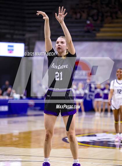 Thumbnail 2 in Principia vs Fair Grove (MSHSAA Class 3 Championship) photogallery.