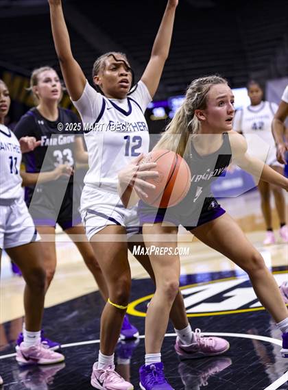 Thumbnail 3 in Principia vs Fair Grove (MSHSAA Class 3 Championship) photogallery.