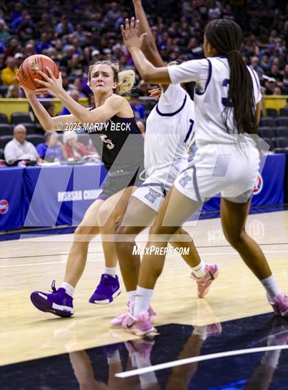 Thumbnail 3 in Principia vs Fair Grove (MSHSAA Class 3 Championship) photogallery.