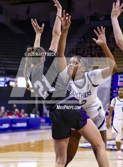 Thumbnail 1 in Principia vs Fair Grove (MSHSAA Class 3 Championship) photogallery.