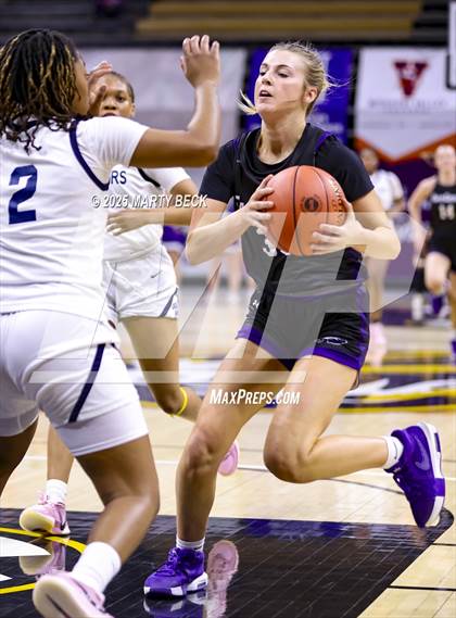 Thumbnail 1 in Principia vs Fair Grove (MSHSAA Class 3 Championship) photogallery.