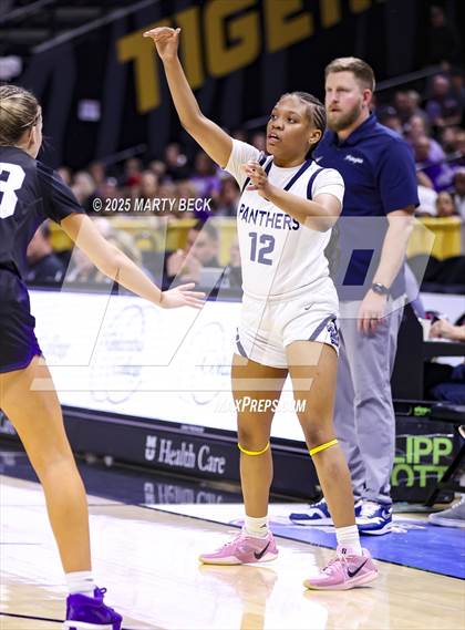 Thumbnail 1 in Principia vs Fair Grove (MSHSAA Class 3 Championship) photogallery.