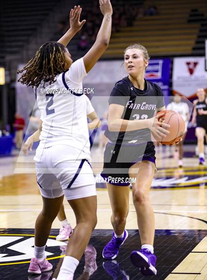 Thumbnail 3 in Principia vs Fair Grove (MSHSAA Class 3 Championship) photogallery.