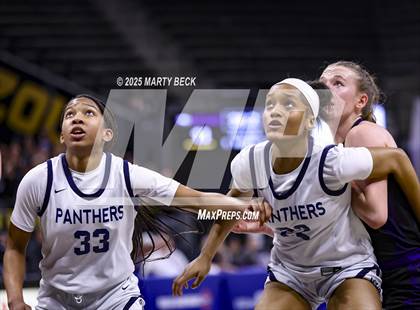 Thumbnail 1 in Principia vs Fair Grove (MSHSAA Class 3 Championship) photogallery.