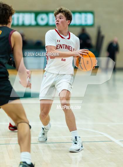 Thumbnail 2 in Mountain View vs. Mountain Ridge (Utah Autism Holiday Classic) photogallery.