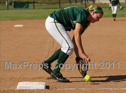 Thumbnail 3 in Canyon @ Brea Olinda photogallery.