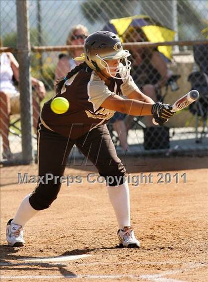 Thumbnail 2 in Canyon @ Brea Olinda photogallery.