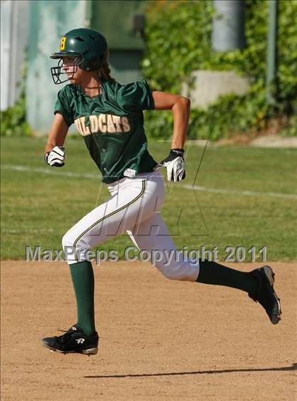 Thumbnail 2 in Canyon @ Brea Olinda photogallery.