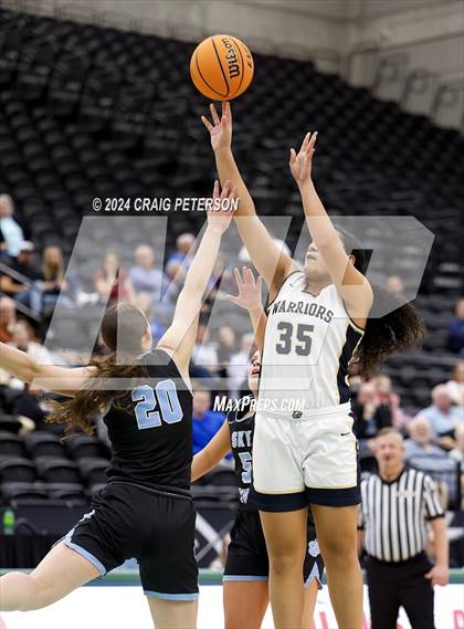 Thumbnail 3 in Snow Canyon vs. Sky View (UHSAA 4A Quarterfinals) photogallery.