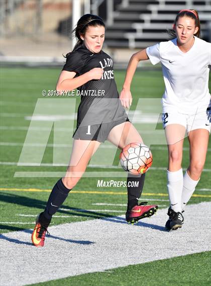 Thumbnail 2 in Byron Nelson vs Vandegrift (National Elite Prep Showcase) photogallery.