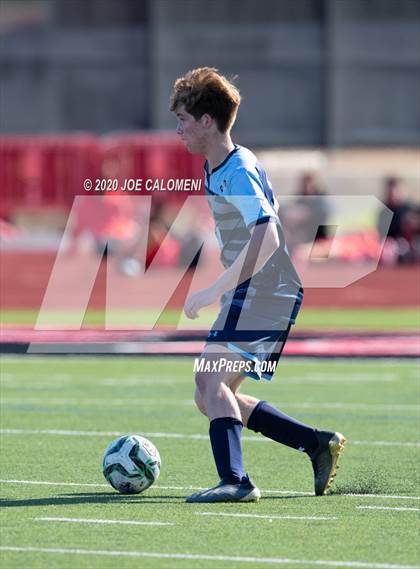 Thumbnail 2 in Lee [Robert E.] vs Bellarmine College Prep (North Texas Elite Showcase) photogallery.