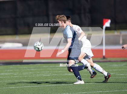 Thumbnail 2 in Lee [Robert E.] vs Bellarmine College Prep (North Texas Elite Showcase) photogallery.