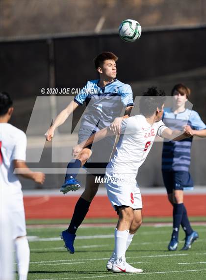 Thumbnail 3 in Lee [Robert E.] vs Bellarmine College Prep (North Texas Elite Showcase) photogallery.