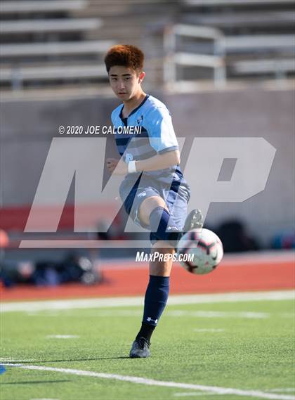 Thumbnail 3 in Lee [Robert E.] vs Bellarmine College Prep (North Texas Elite Showcase) photogallery.