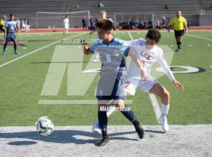 Thumbnail 3 in Lee [Robert E.] vs Bellarmine College Prep (North Texas Elite Showcase) photogallery.