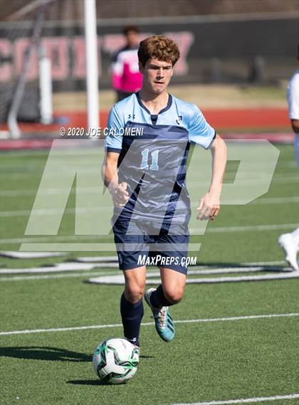 Thumbnail 2 in Lee [Robert E.] vs Bellarmine College Prep (North Texas Elite Showcase) photogallery.