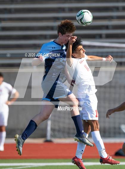 Thumbnail 3 in Lee [Robert E.] vs Bellarmine College Prep (North Texas Elite Showcase) photogallery.