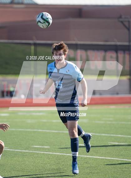 Thumbnail 2 in Lee [Robert E.] vs Bellarmine College Prep (North Texas Elite Showcase) photogallery.