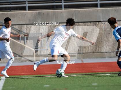 Thumbnail 1 in Lee [Robert E.] vs Bellarmine College Prep (North Texas Elite Showcase) photogallery.