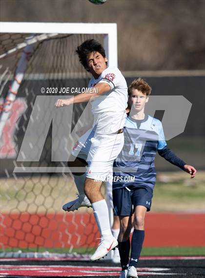 Thumbnail 2 in Lee [Robert E.] vs Bellarmine College Prep (North Texas Elite Showcase) photogallery.