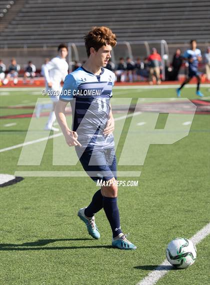 Thumbnail 3 in Lee [Robert E.] vs Bellarmine College Prep (North Texas Elite Showcase) photogallery.