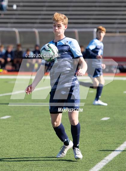 Thumbnail 2 in Lee [Robert E.] vs Bellarmine College Prep (North Texas Elite Showcase) photogallery.