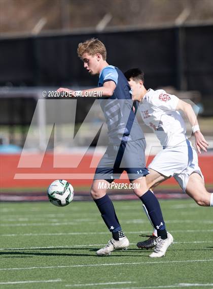 Thumbnail 2 in Lee [Robert E.] vs Bellarmine College Prep (North Texas Elite Showcase) photogallery.