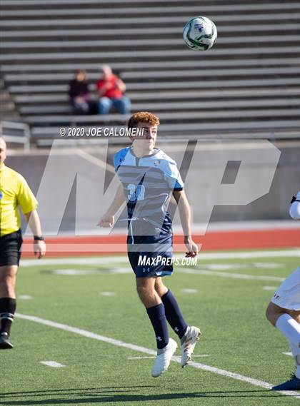 Thumbnail 1 in Lee [Robert E.] vs Bellarmine College Prep (North Texas Elite Showcase) photogallery.