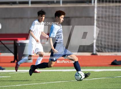 Thumbnail 2 in Lee [Robert E.] vs Bellarmine College Prep (North Texas Elite Showcase) photogallery.
