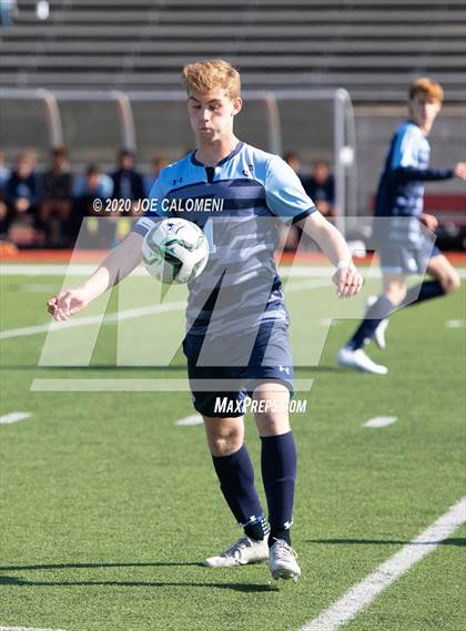Thumbnail 3 in Lee [Robert E.] vs Bellarmine College Prep (North Texas Elite Showcase) photogallery.