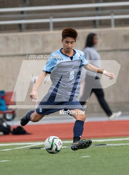 Thumbnail 2 in Lee [Robert E.] vs Bellarmine College Prep (North Texas Elite Showcase) photogallery.