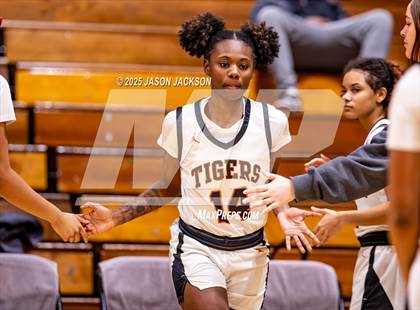 Thumbnail 1 in Lumberton @ South View photogallery.
