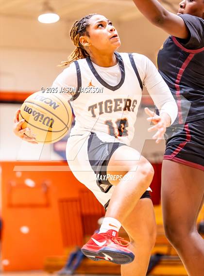 Thumbnail 1 in Lumberton @ South View photogallery.