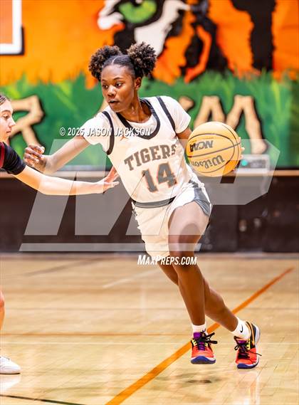 Thumbnail 1 in Lumberton @ South View photogallery.