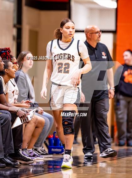 Thumbnail 1 in Lumberton @ South View photogallery.