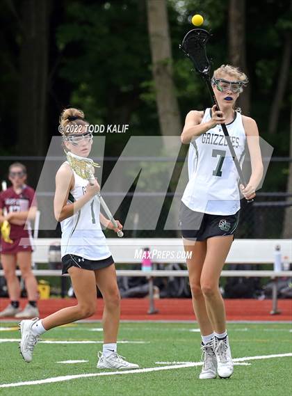 Thumbnail 2 in East Lyme vs Guilford (CIAC Class M Quarterfinal) photogallery.