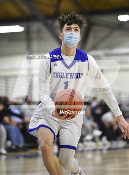 Thumbnail 2 in Conifer @ Englewood photogallery.