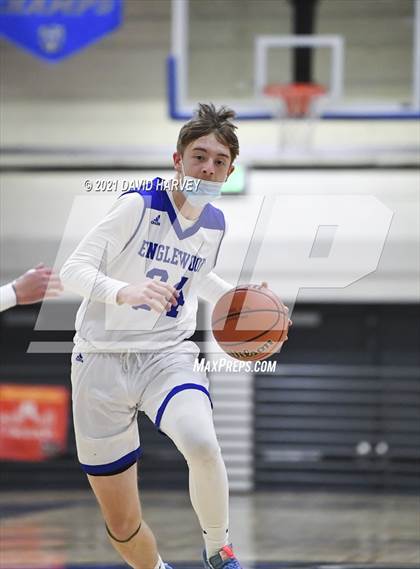 Thumbnail 1 in Conifer @ Englewood photogallery.