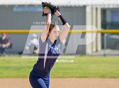 Thumbnail 3 in Steele Canyon vs University City (Hilltop Tournament) photogallery.